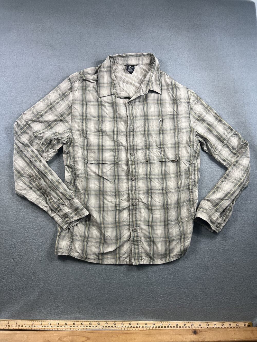 REI Co-op Men's Medium Plaid Long Sleeve Button-Up Shirt Gray/Beige